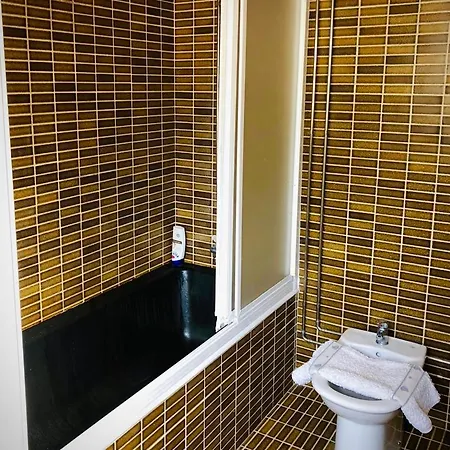 Casa Do Trevo 民宿 Salir de Porto